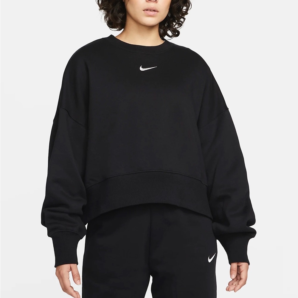 Nike Sportswear Phoenix Fleece Sweatshirt in black